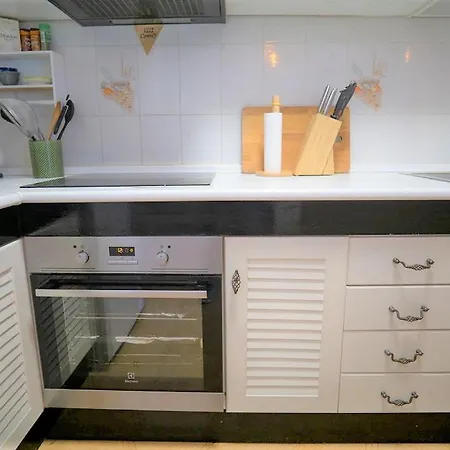 Beautiful 2 Bedroom With Communal Pools Holiday home *