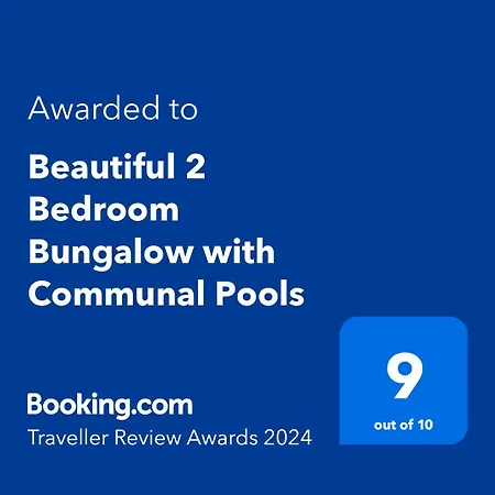 Beautiful 2 Bedroom With Communal Pools Holiday home *